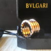 Anello Bulgari replica b.zero1 oro rosa quattro fasce ciondolo